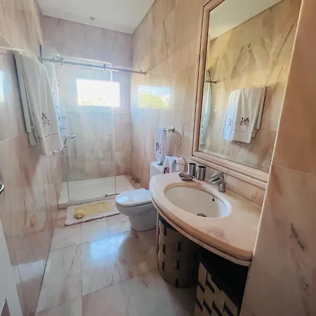 Myhomereservation Charm In - 5mn Da וילה פארדס